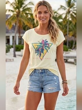5 For $25✨️New +Tag Pier 27 Punta Cana Medium Yellow Palm Tree Grahpic T-Shirt